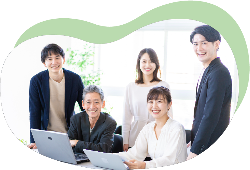 笑顔で集まるONESEEDのメンバー